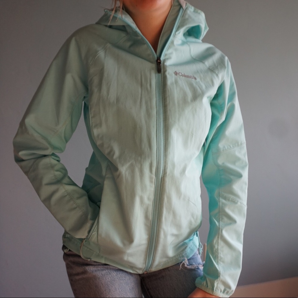 Columbia rain jacket